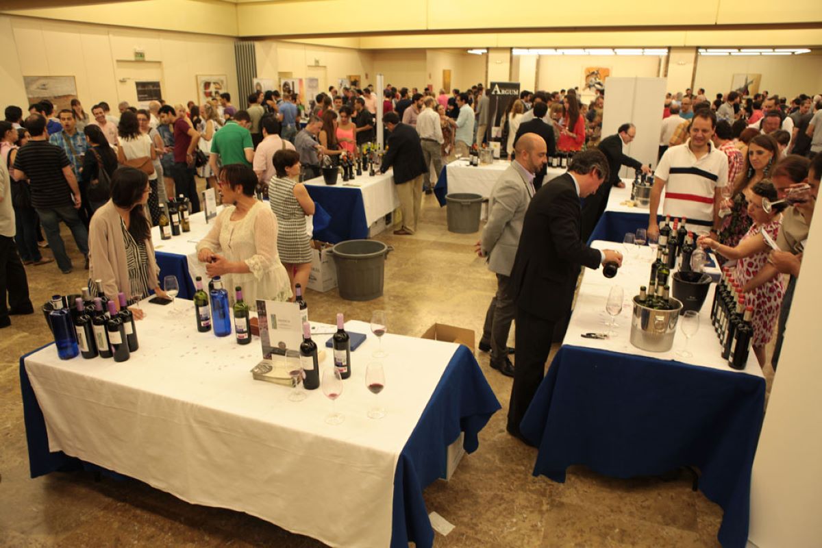 Els millors vins joves sortiran a la´prestigiosa guia Baco amb els comentaris dels tastadors/Cedida