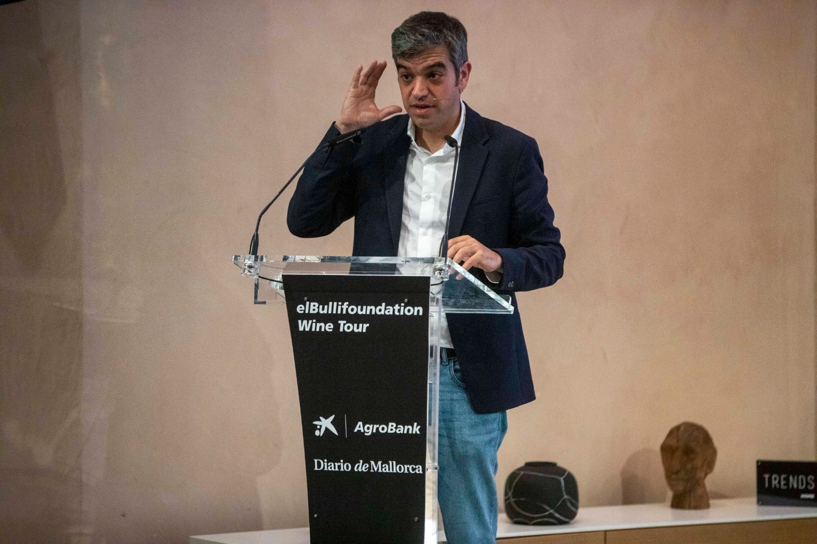 Centelles explicà tècniques de comunicació entre el sommelier i el consumidor/Guillem Bosch 