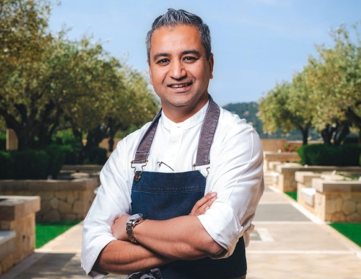 Jitin Joshi  el conegut xef de‘The Crossing’ con una estrella Michelin, a Cap Vermell Gran Hotel/Agencia COM