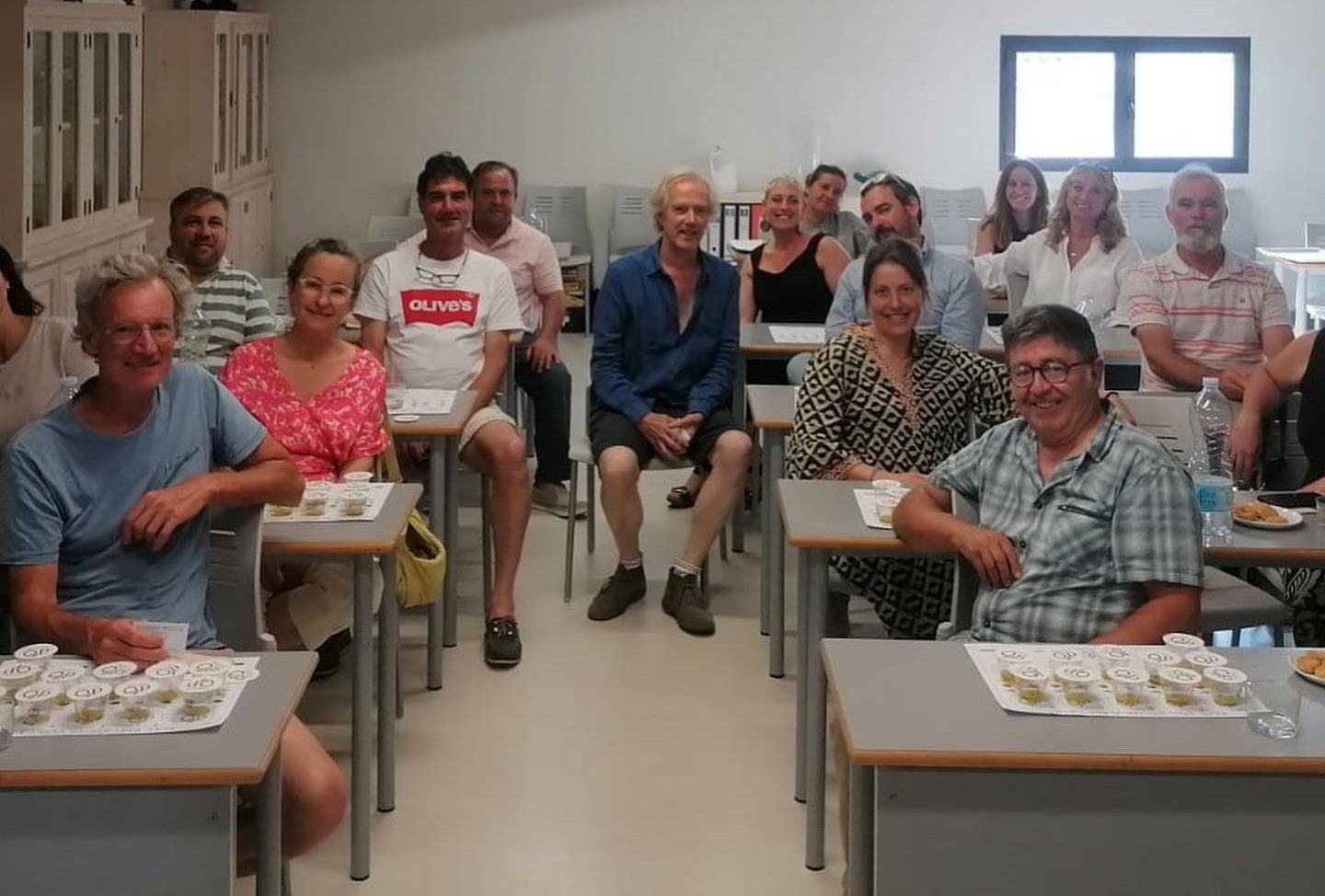 Conegut per l'entusiasme que trasllada en relació a l'OOVE, Madge va seduir amb el seu tast els productors d'Oli de Mallorca/Cedida
