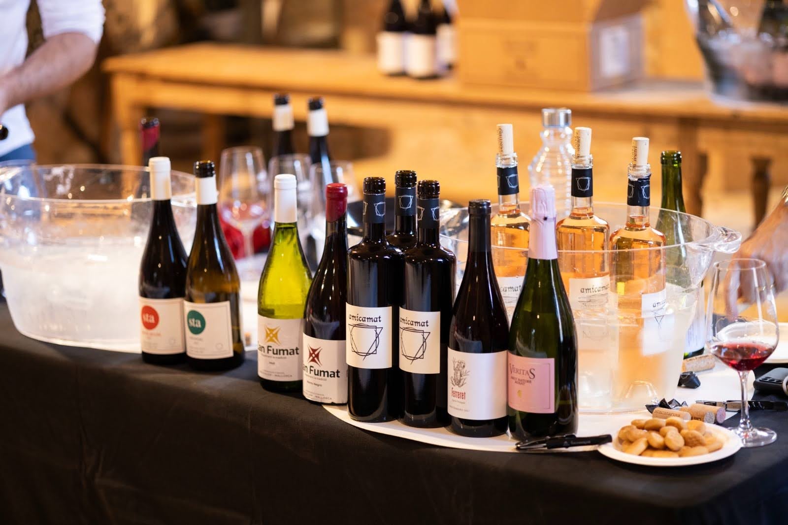 Cada un dels 4 cellers presentà dos vins al tast/Miquel Torres