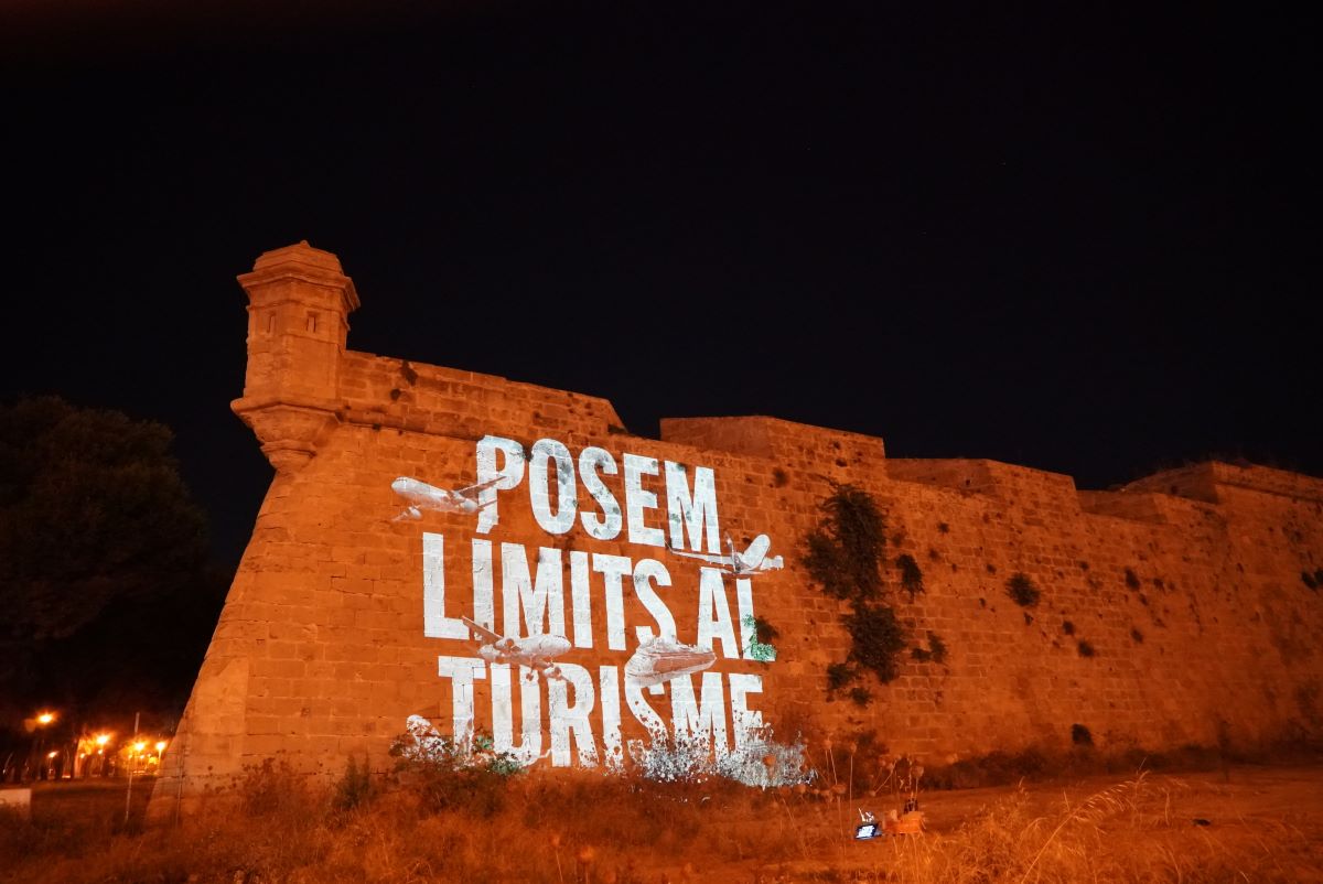  “Canviem el rumb. Posem límits al turisme”, al Baluart del Príncep/Plataforma Menys Turisme, Més vida