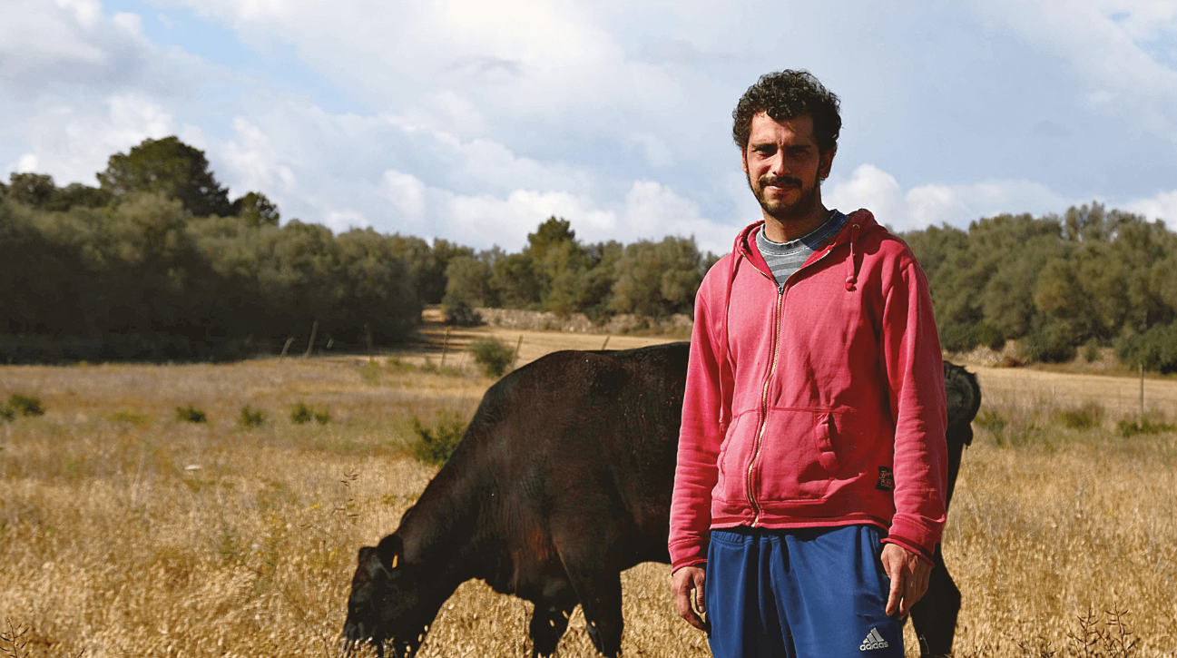  Bernat Monserrat, un jove agricultor ecològic / cedida APAEMA (pàgina web)
