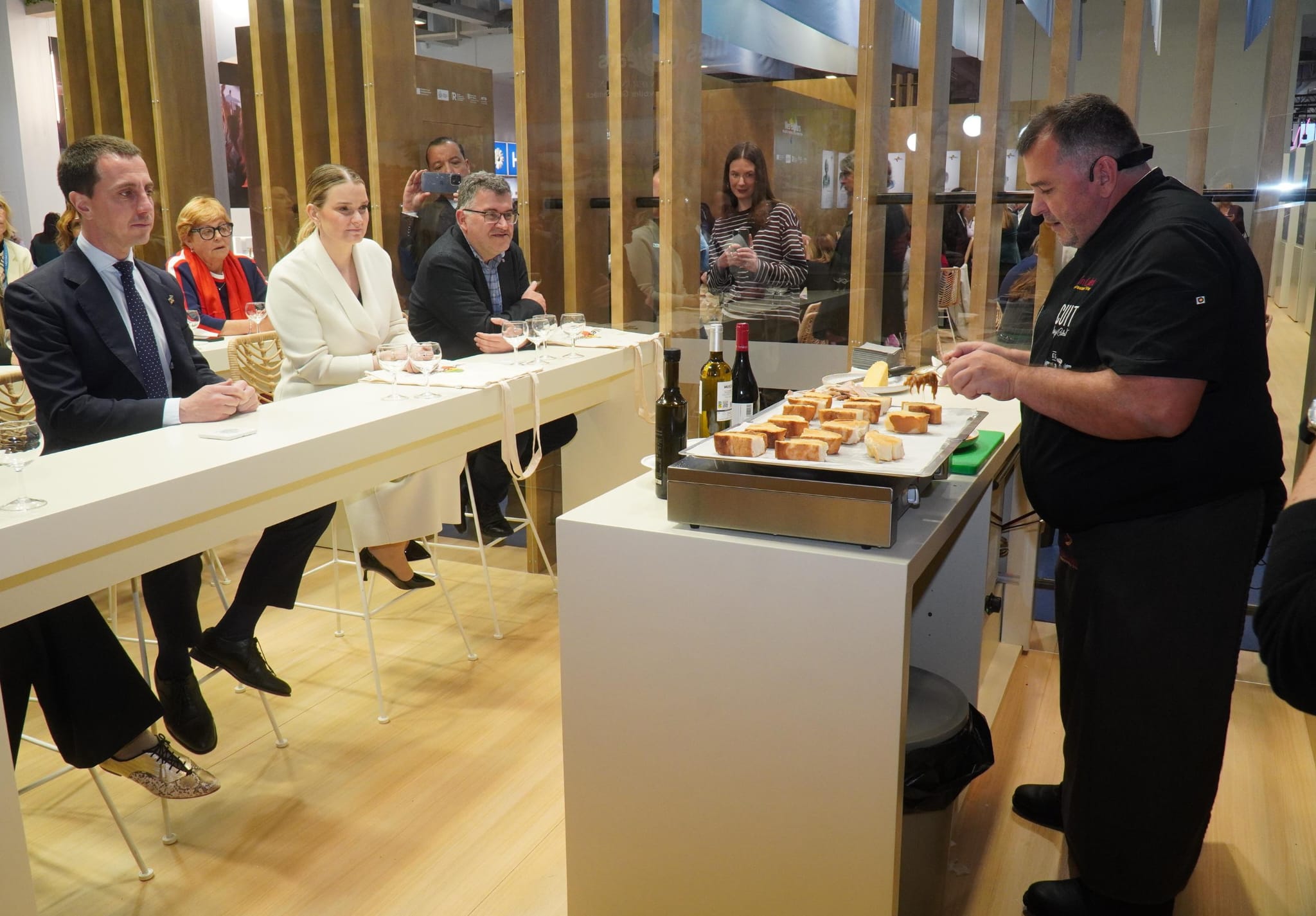 El xef campaner Miquel Calent ha fet d''ambaixador' de la gastronomia de les Illes Balears a Berlín/CAIB