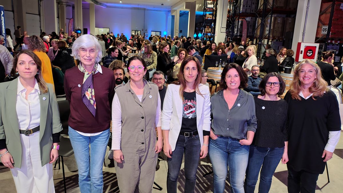 Licors Moyà ret homenatge a les dones del món del vi amb el tradicional tast a les instal·lacions de l'empresa artanenca/Ceddida