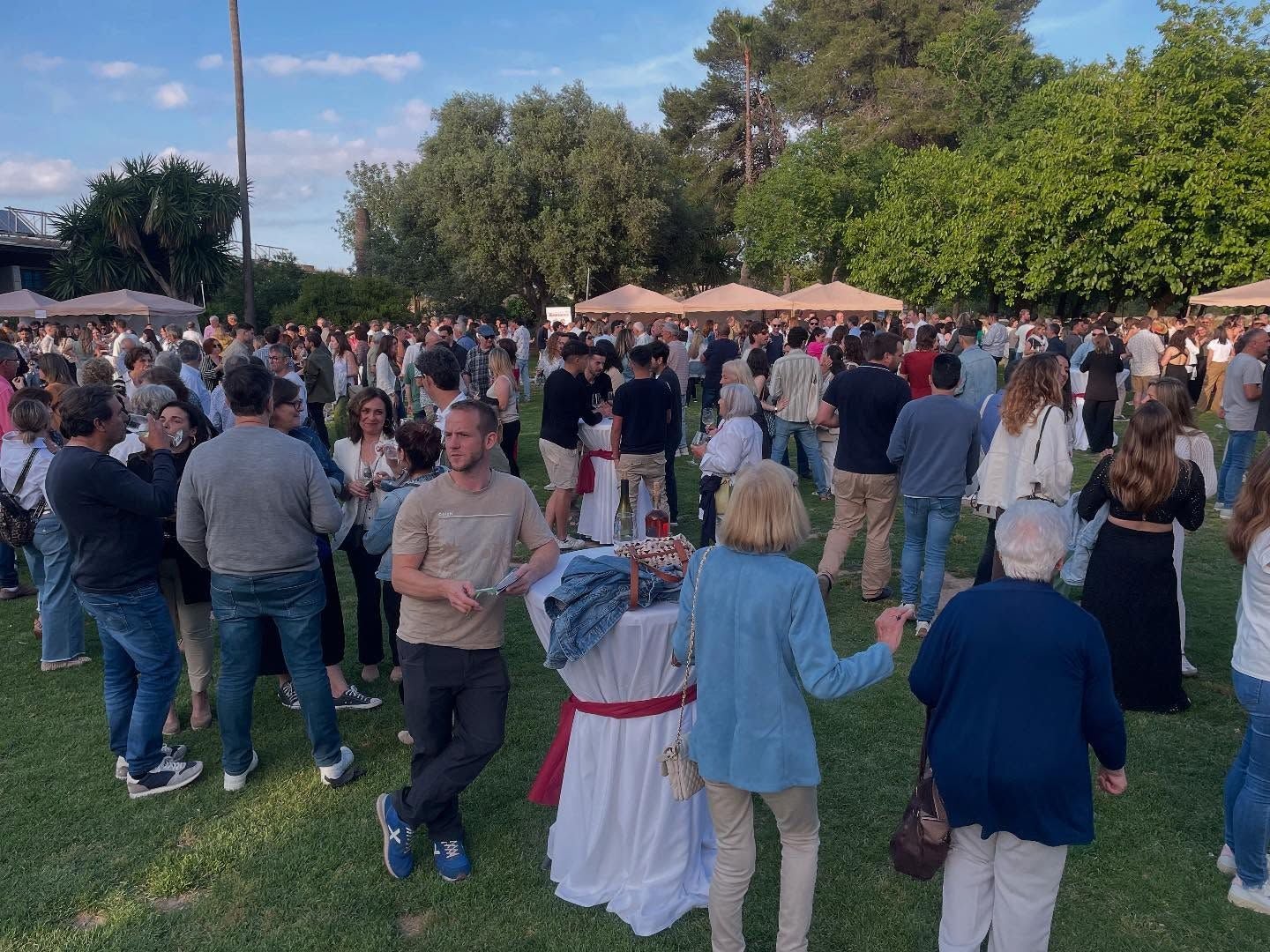 Més de dues mil persones s'interessaren per les novetats dels cellers de la DO Pla i Llevant/Confraria dels Tastavins de Manacor