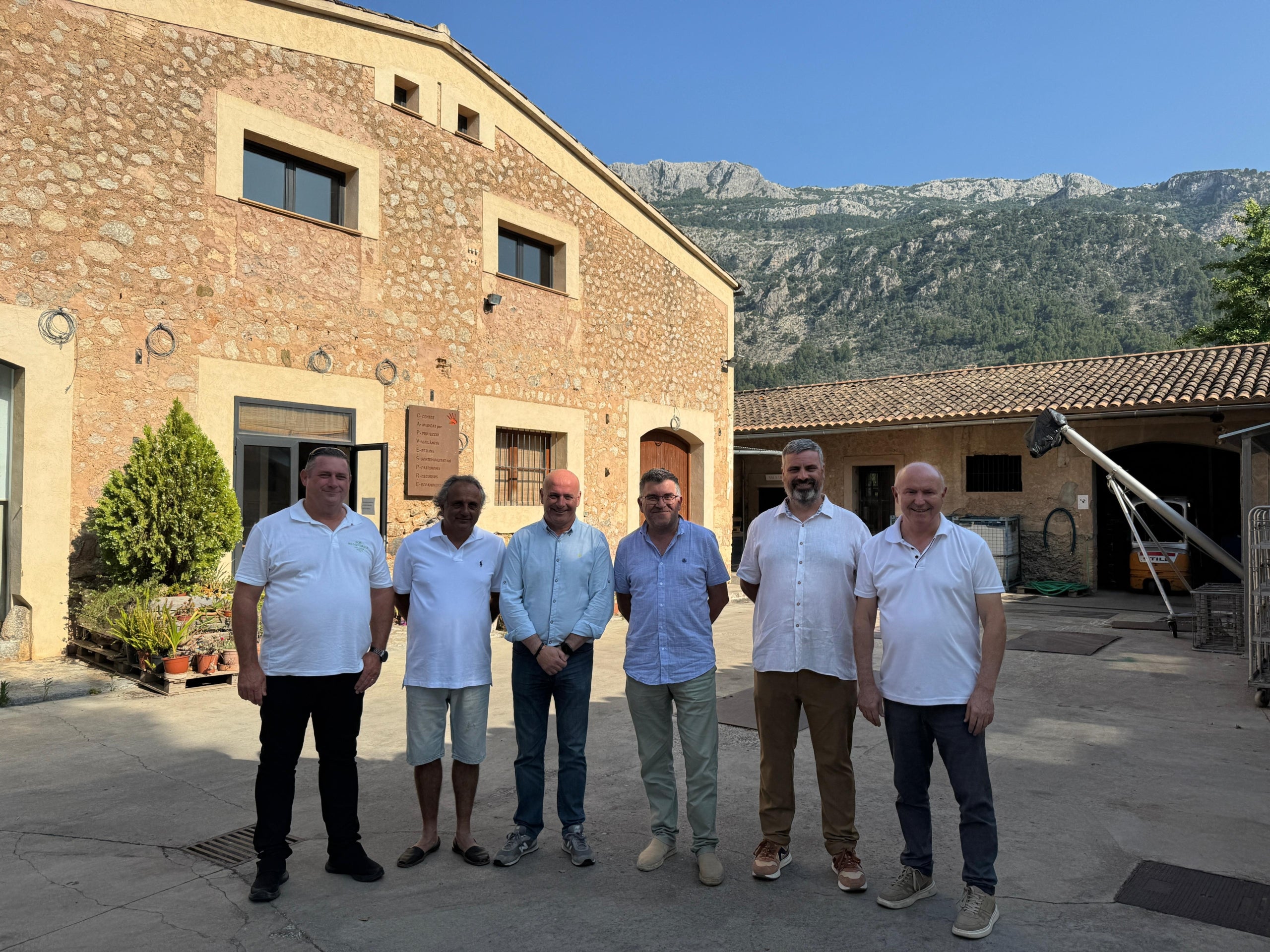 El centre Capvespre, a Sóller, ha estat l'escenari d'aquesta Jornada sobre l'oliva de Mallorca que  ha viscut la seva segona edició/Lydia Larrey