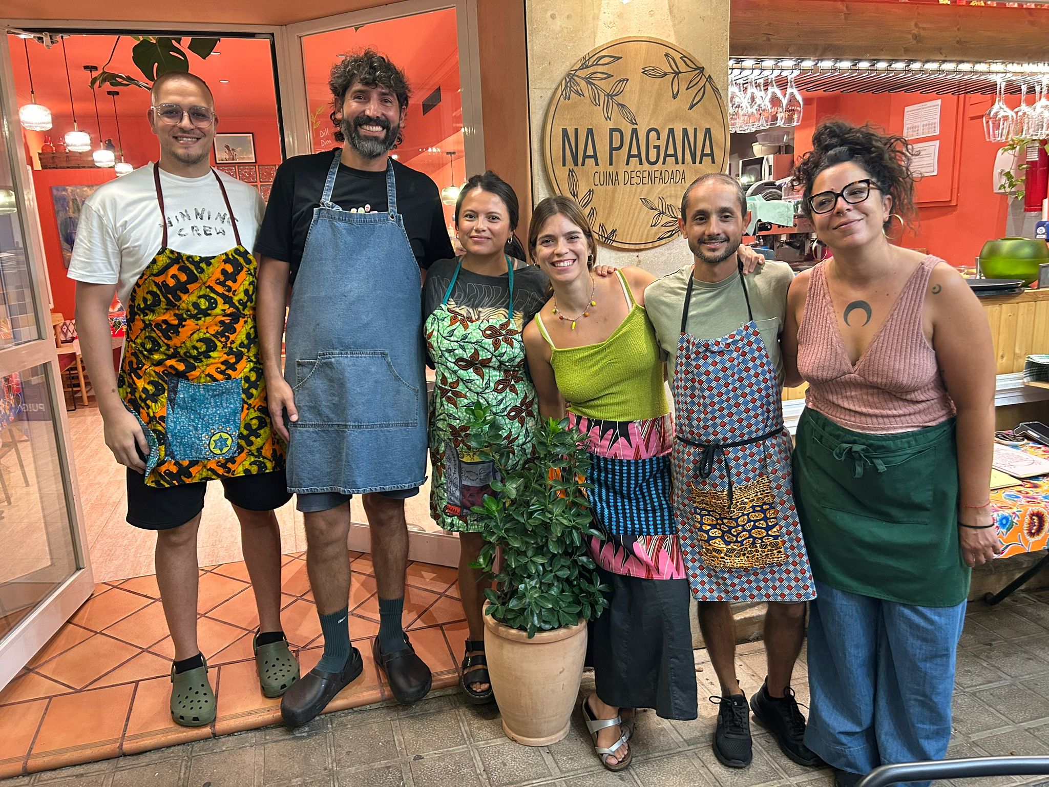 La diversitat del personal inspira l'oferta gastronòmica d'aquest restaurant jove d'Esporles/Taua Parada