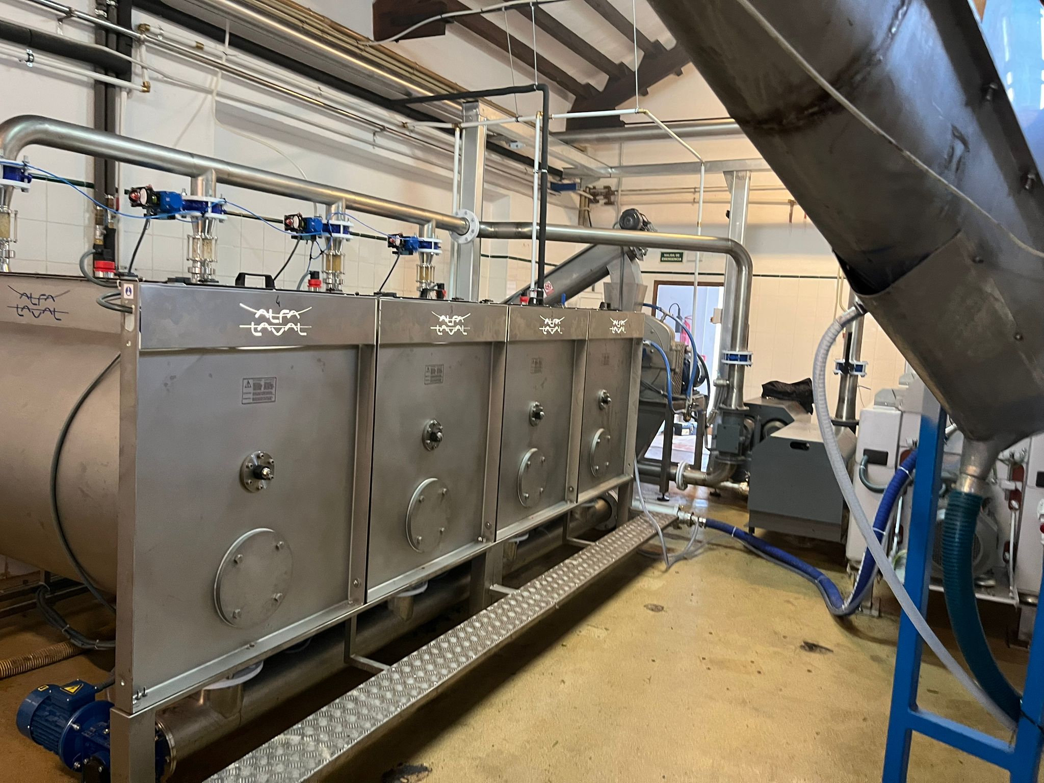 La 'joia de la corona' de la Cooperativa Sant Bartomeu de Sóller, una tafona de darrera generació que permet obtenir oli de certificació ecològica amb totes les garanties/ M.G.