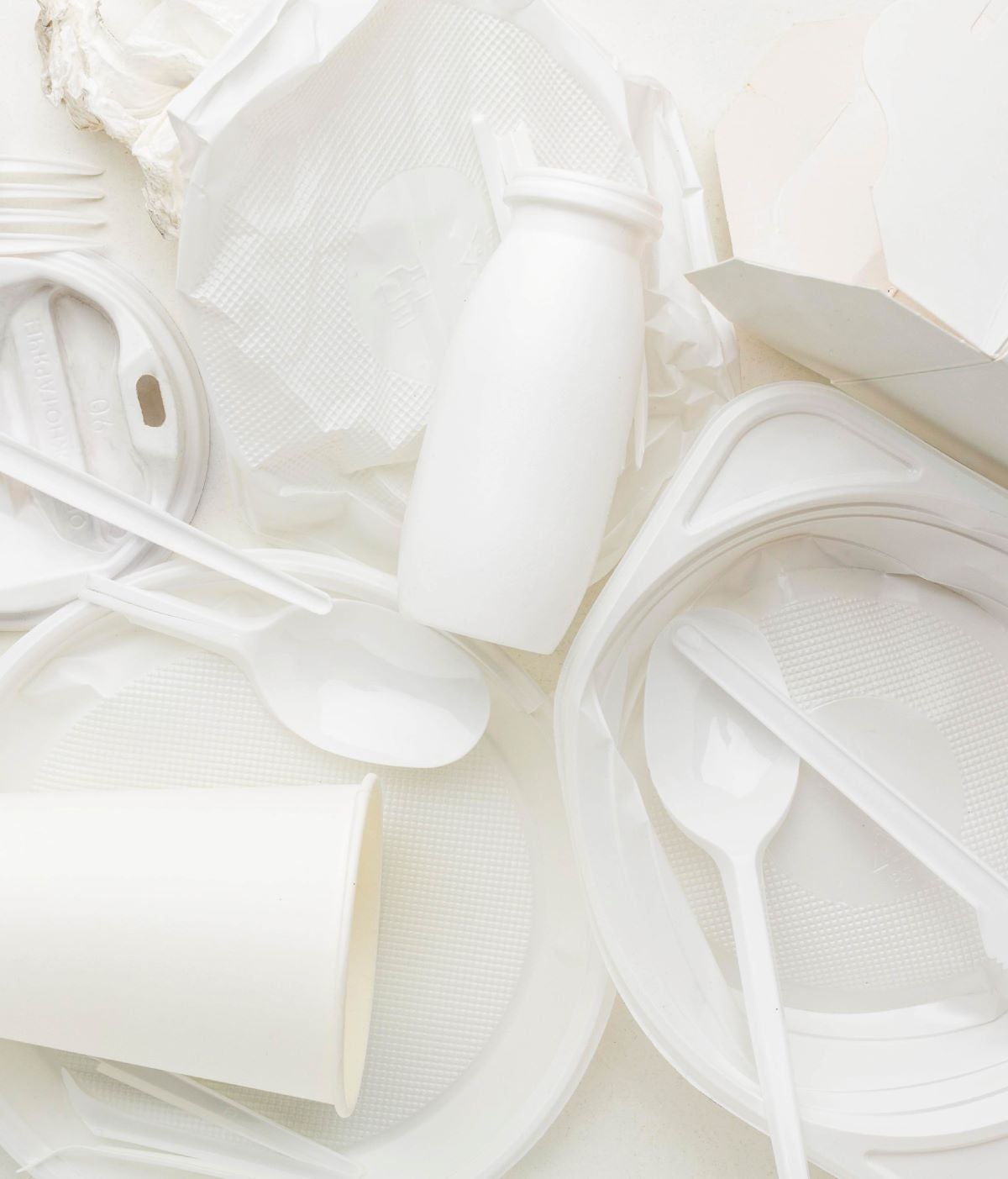 Els residus derivats dels envasos d’un sol ús generen aproximadament 2.088 tones anuals d'equivalent de CO2, el mateix que 1.305 vols d’anada i tornada entre Palma i Nova York/REZERO