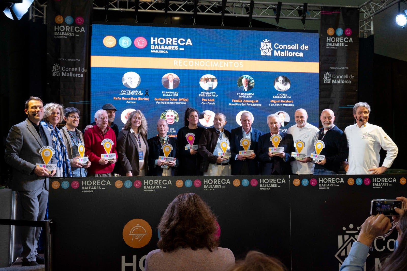 Aquests són els guardonats de l'edició d'enguany en l'acte de lliurament de la distinció/HORECA