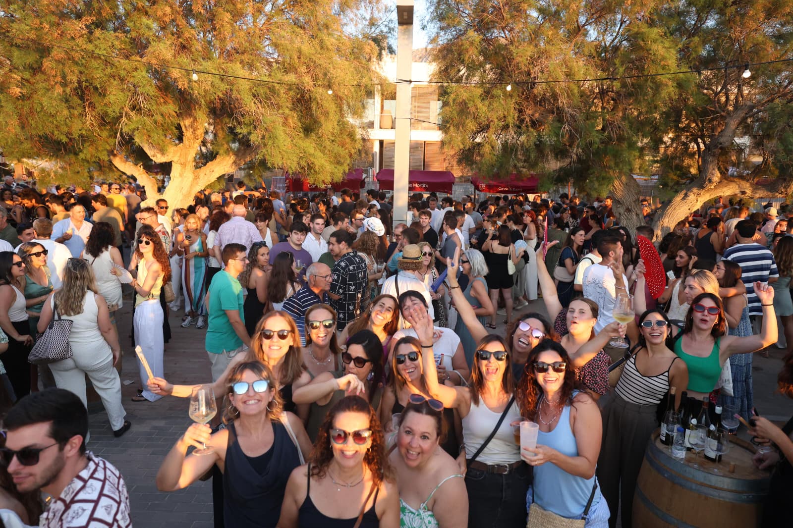 Els joves varen respondre a la convidada del Raïm Wine Fest a la Colònia de Sant Pere/VTM
