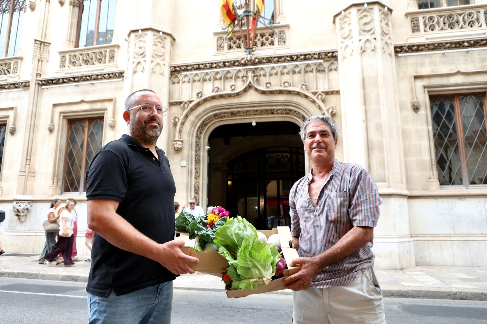 El sindicat alerta que el consum de producte local ha caigut un 30 % des del gener i critica que el Departament de Turisme no hagi imposat cap sanció en tres anys/UPM