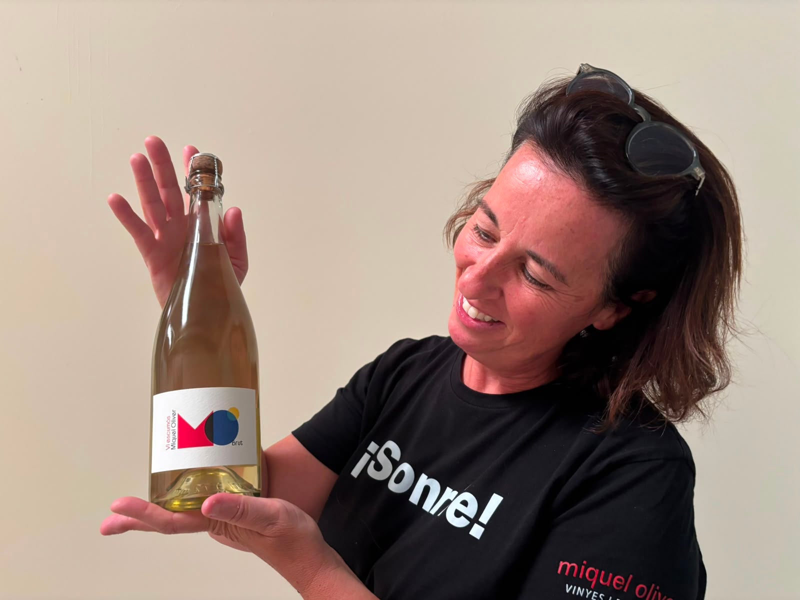 Pilar Oliver presenta el MIQUEL OLIVER, Vi escumós 2025/Cedida